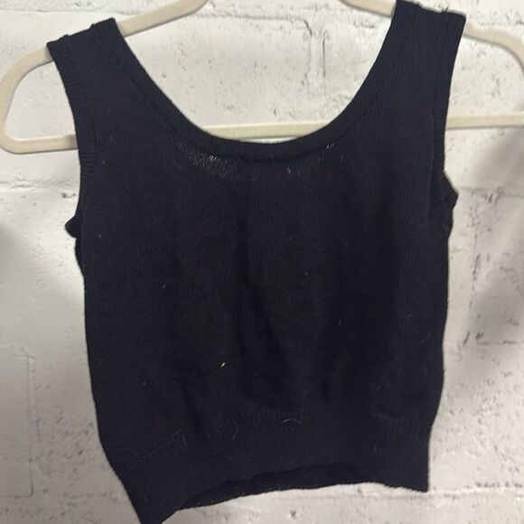 St. John Black Fitted Crop Tank Top Knit SIZE P - Like New - Picture 4 of 4